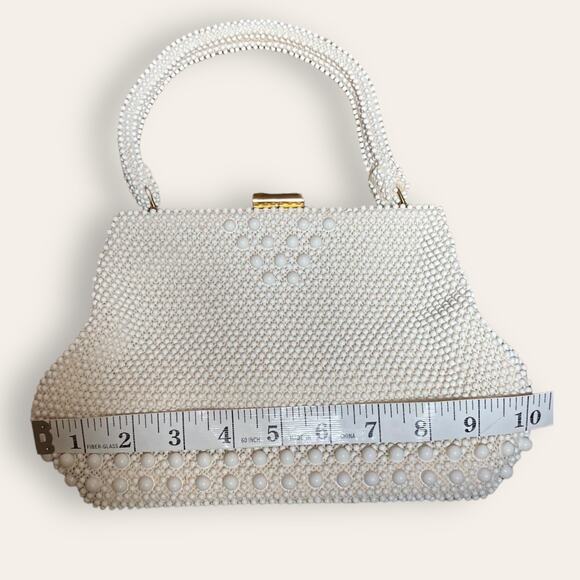 vintage ivory clam shell beaded Hand bag - Picture 6 of 7